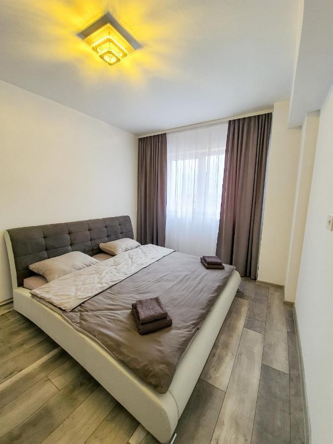 Central.Deluxe.Apartament.ออราแด ภายนอก รูปภาพ