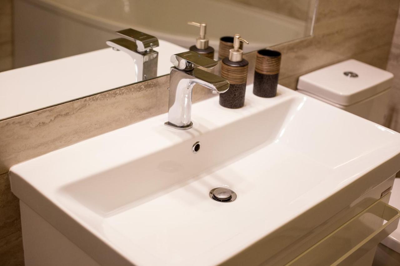 Central.Deluxe.Apartament.ออราแด ภายนอก รูปภาพ