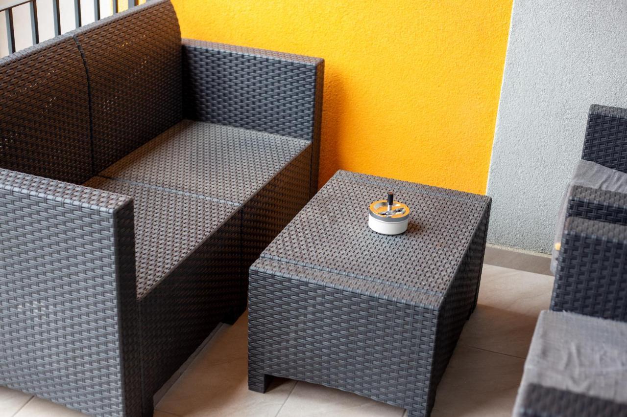 Central.Deluxe.Apartament.ออราแด ภายนอก รูปภาพ