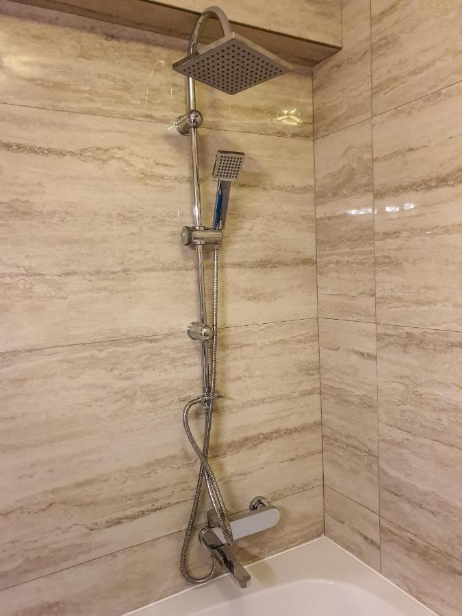 Central.Deluxe.Apartament.ออราแด ภายนอก รูปภาพ