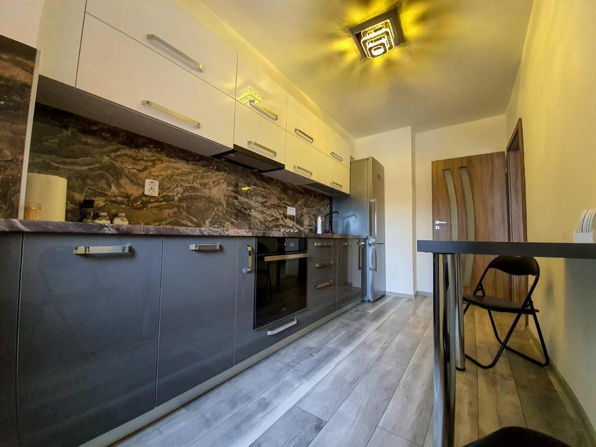 Central.Deluxe.Apartament.ออราแด ภายนอก รูปภาพ